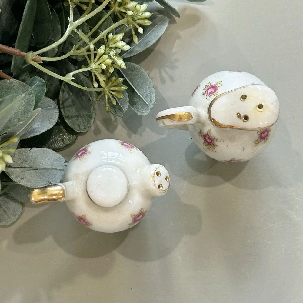 1947‎ Vintage Ceramic Watering Jug Salt & Pepper Shakers Japan Gilded Floral